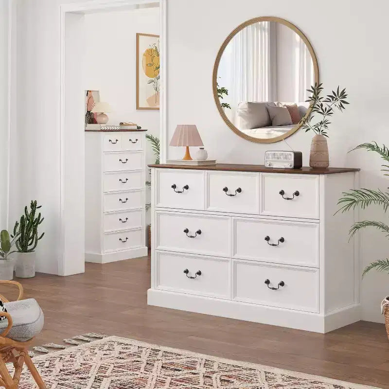 7-Drawer Wood Dresser Chest, Rustic Farmhouse Storage Organizer for Bedroom, Living Room, Hallway, and Children's Room
